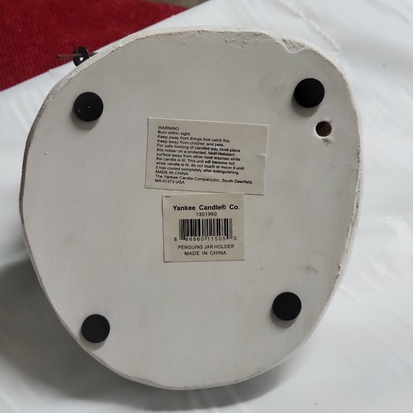 Yankee Candle Holder Holiday Penguin - Picture 5 of 5